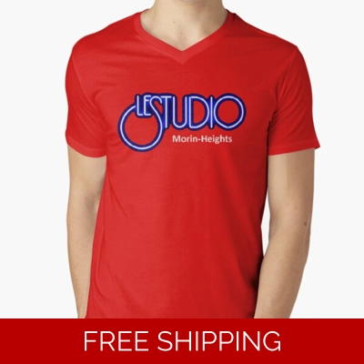 Le Studio V-Neck T-Shirt A White & Blue Logo Morin-Heights White